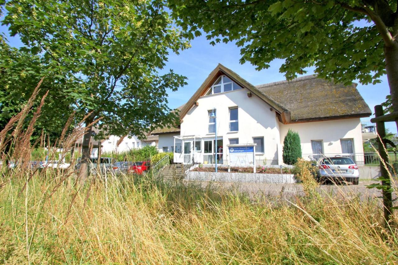 F-1010 Strandhaus Moenchgut Bed&Breakfast Dz 28 Terrasse Strandnah, Inkl Fruehstueck Lobbe Esterno foto