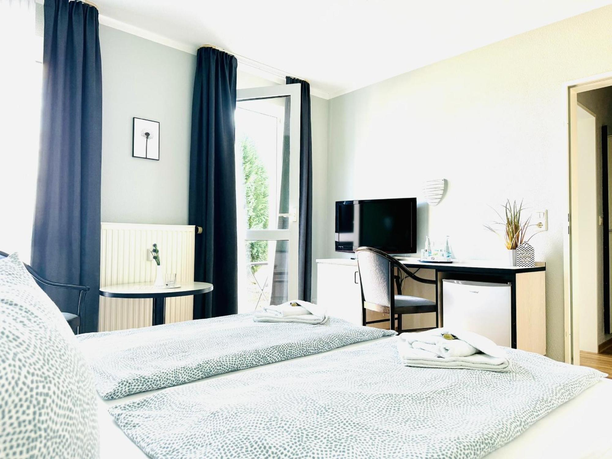 F-1010 Strandhaus Moenchgut Bed&Breakfast Dz 28 Terrasse Strandnah, Inkl Fruehstueck Lobbe Esterno foto